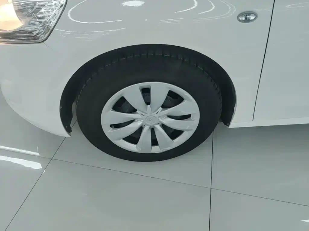 2014 Citroën Elysee 1.6L Manual Fashion Edition — миниатюра 23