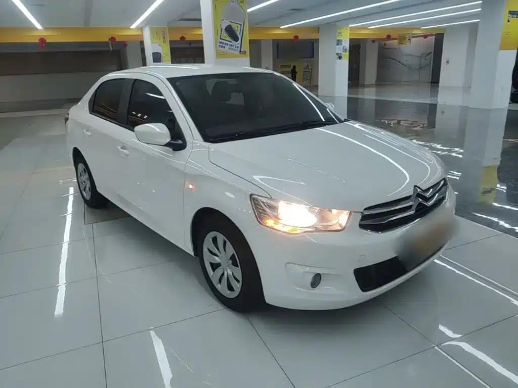 2014 Citroën Elysee 1.6L Manual Fashion Edition — миниатюра 4