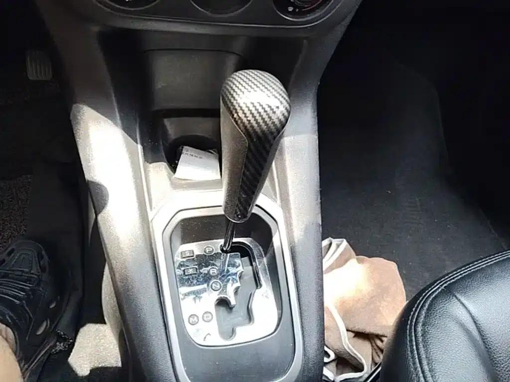 2014 Citroën Elysee 1.6L Automatic Fashion Edition — миниатюра 14