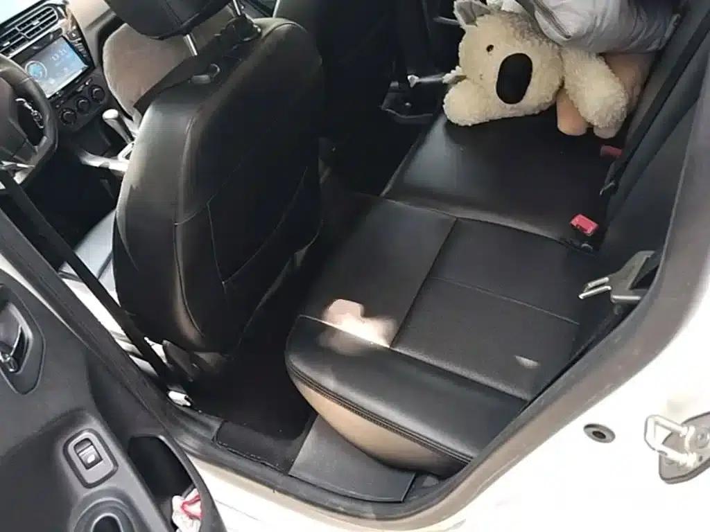 2014 Citroën Elysee 1.6L Automatic Fashion Edition — миниатюра 17