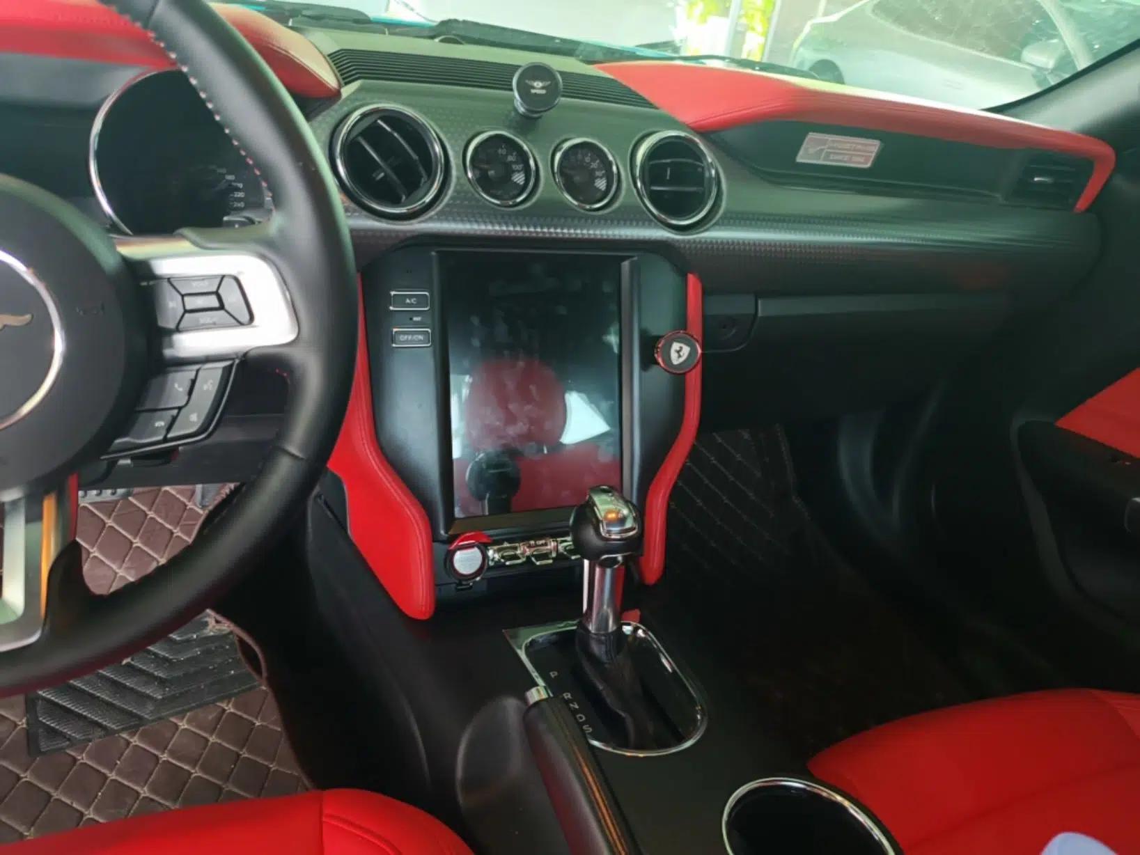 Ford Mustang 2015 2.3T Automatic U.S.-Spec Version — миниатюра 15