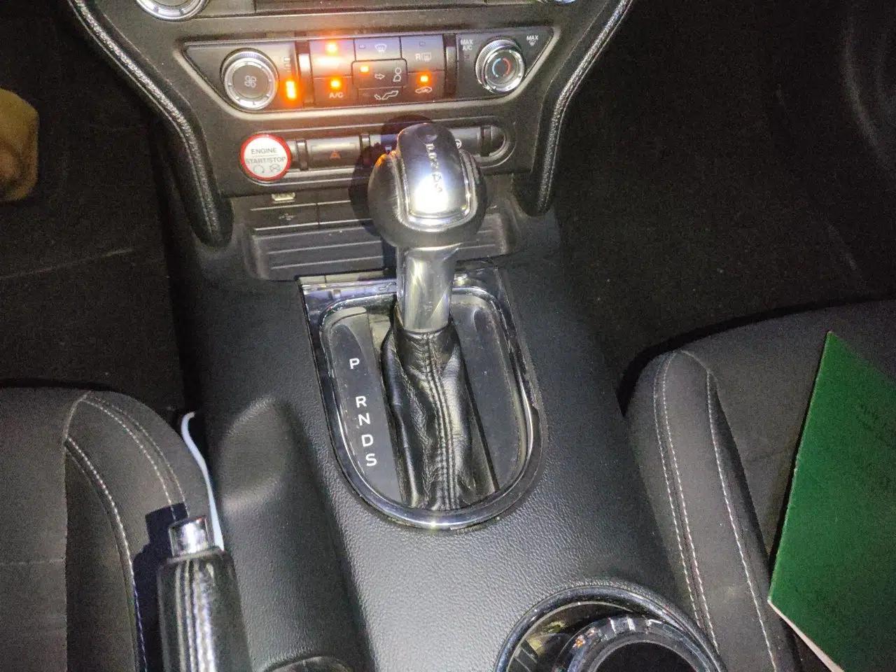 Ford Mustang 2015 2.3T Performance Edition — миниатюра 14