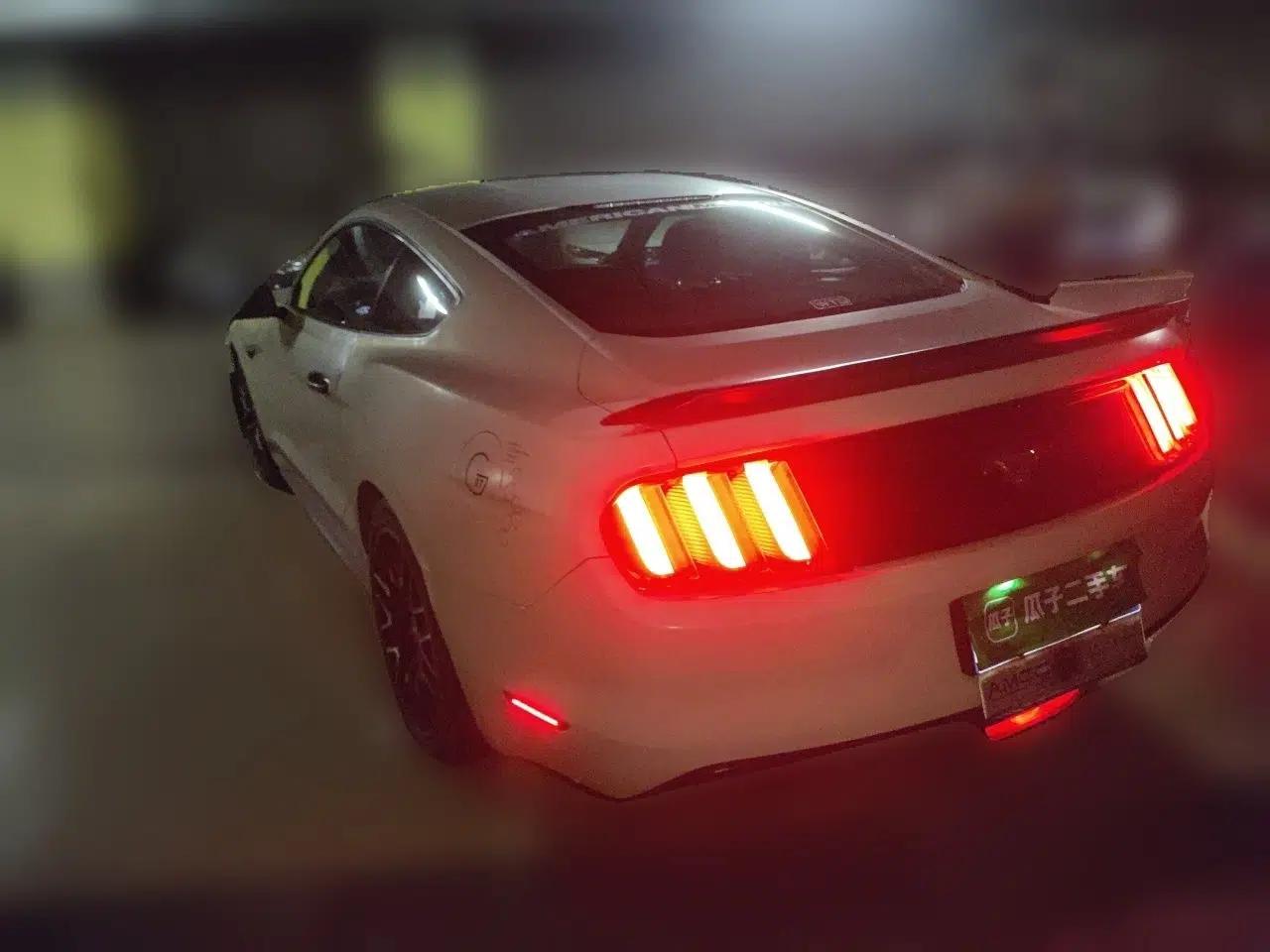 Ford Mustang 2015 2.3T Performance Edition — миниатюра 4