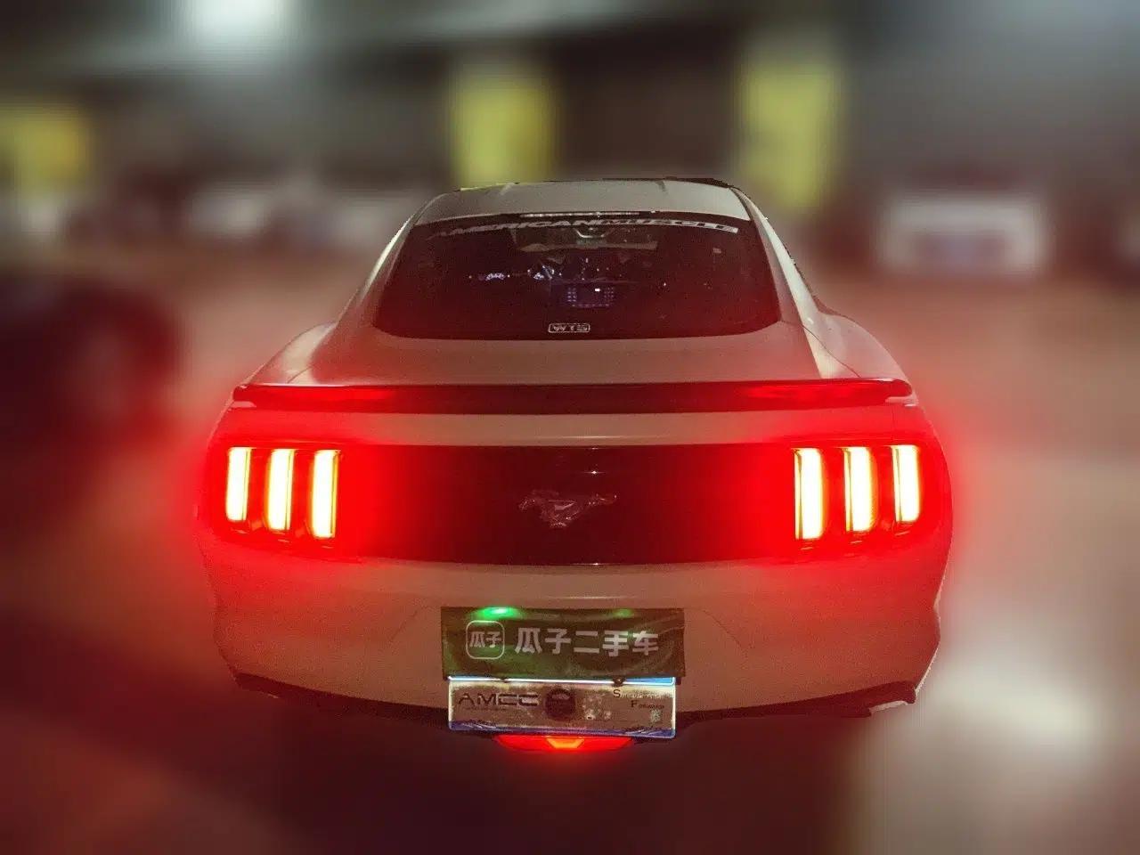 Ford Mustang 2015 2.3T Performance Edition — миниатюра 5