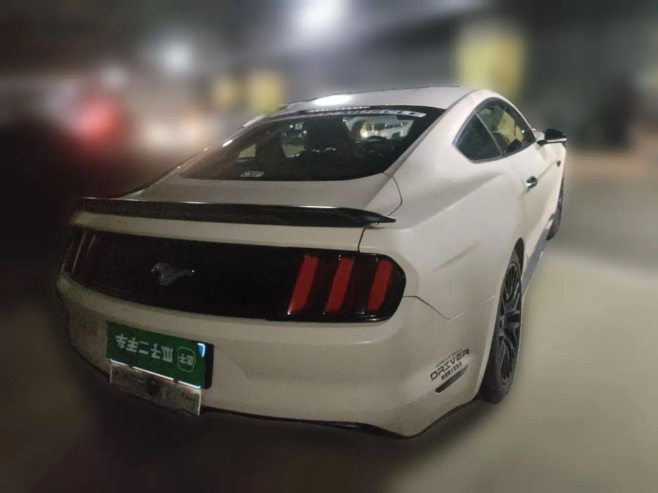 Ford Mustang 2015 2.3T Performance Edition — миниатюра 6