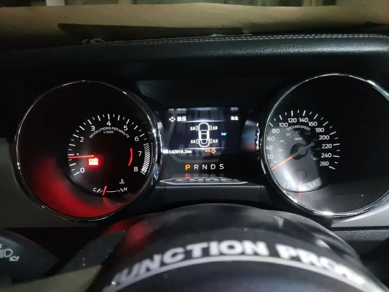 Ford Mustang 2017 2.3T Performance Edition — миниатюра 11