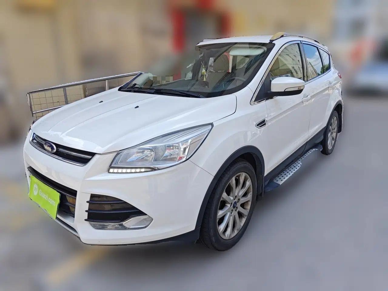 Ford Kuga 2015 1.5L GTDi Two-Wheel-Drive Comfort Model — миниатюра 1