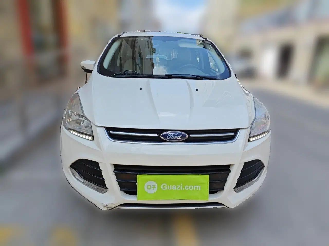 Ford Kuga 2015 1.5L GTDi Two-Wheel-Drive Comfort Model — миниатюра 2