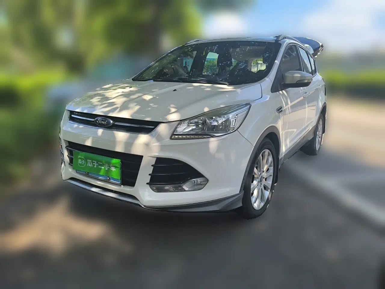 Ford Kuga 2015 1.5L GTDi Two-Wheel-Drive Comfort Model — миниатюра 1