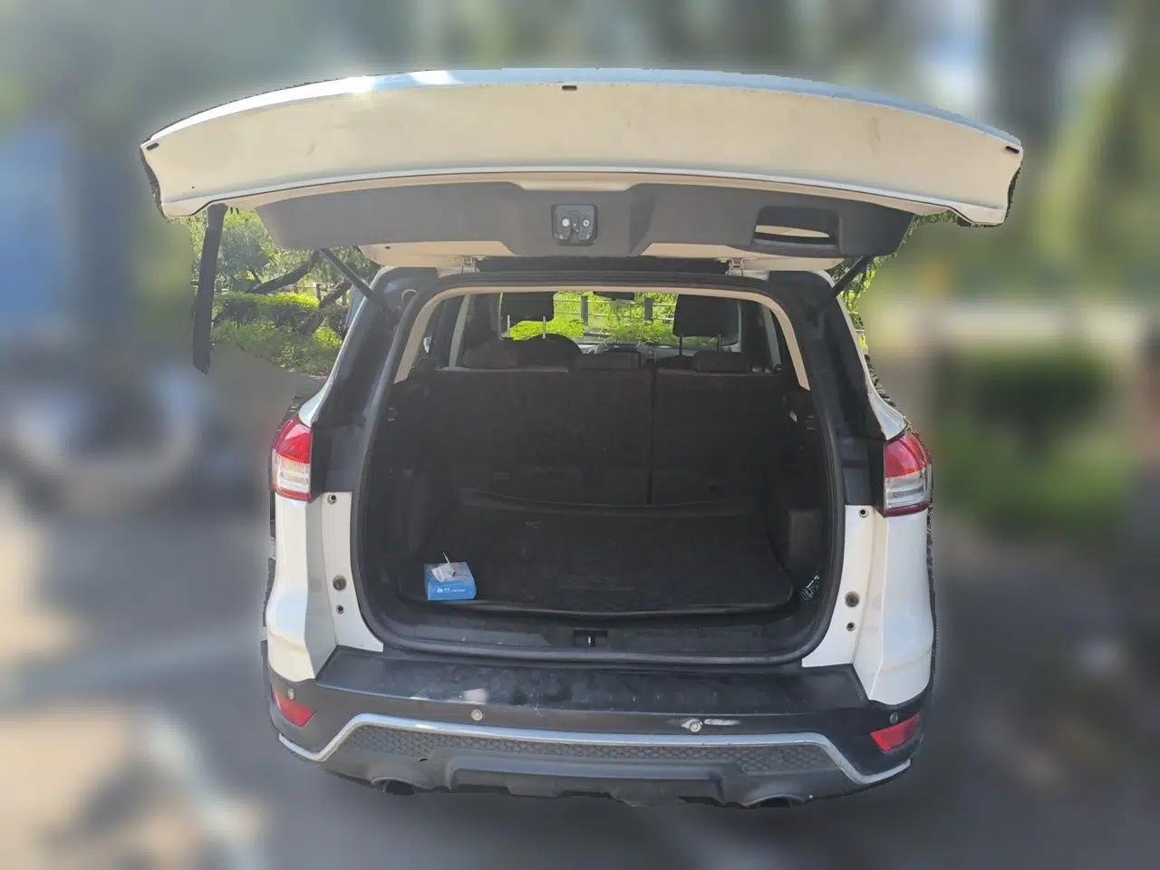Ford Kuga 2015 1.5L GTDi Two-Wheel-Drive Comfort Model — миниатюра 19