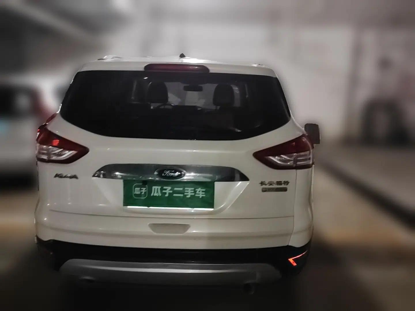 Ford Kuga 2013 1.6L GTDi Two-Wheel-Drive Trend Model — миниатюра 5