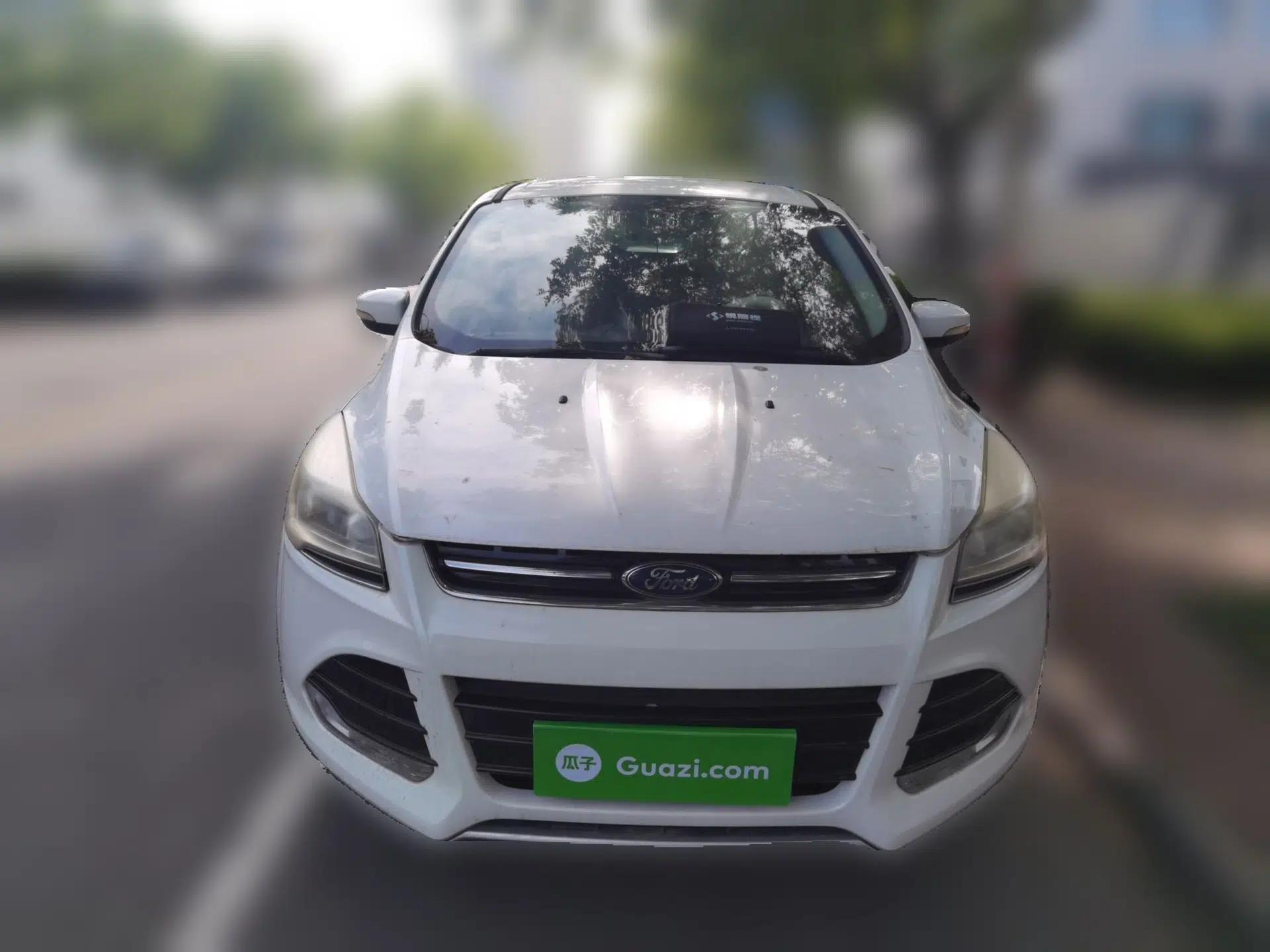 Ford Kuga 2013 1.6L GTDi Two-Wheel-Drive Comfort Model — миниатюра 2