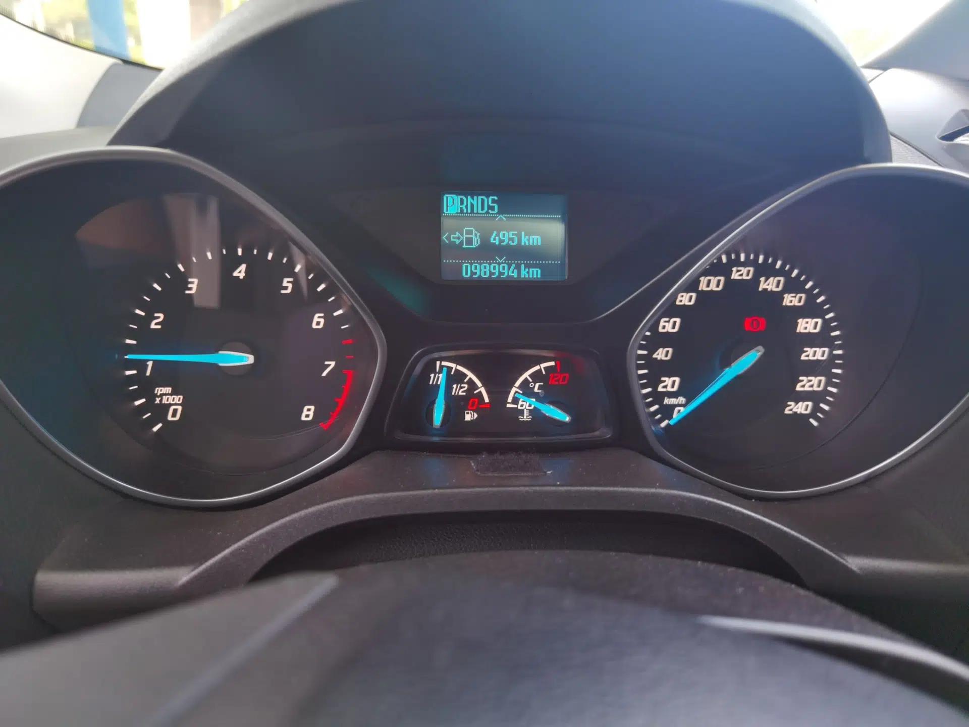 Ford Kuga 2013 1.6L GTDi Two-Wheel-Drive Comfort Model — миниатюра 11