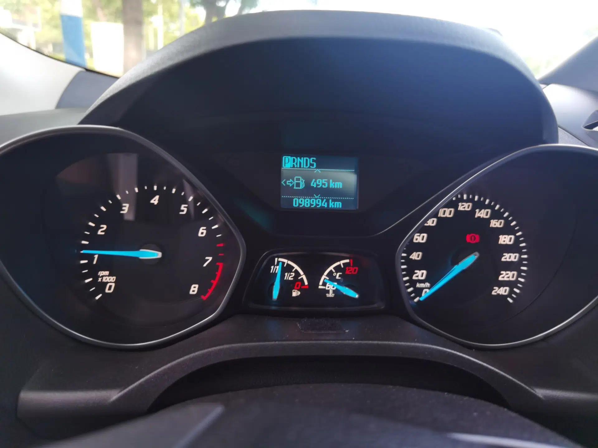 Ford Kuga 2013 1.6L GTDi Two-Wheel-Drive Comfort Model — миниатюра 12