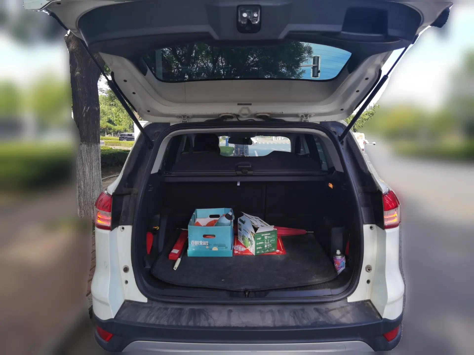 Ford Kuga 2013 1.6L GTDi Two-Wheel-Drive Comfort Model — миниатюра 19