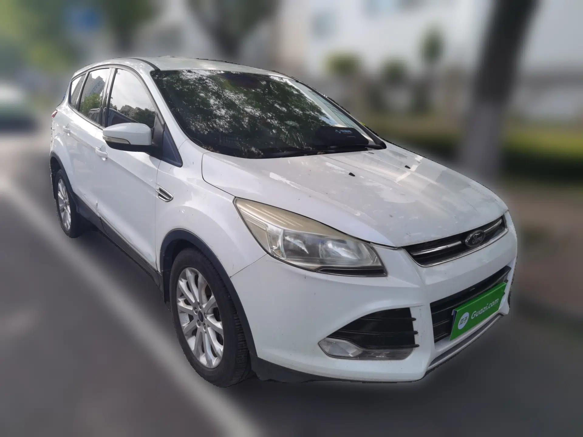 Ford Kuga 2013 1.6L GTDi Two-Wheel-Drive Comfort Model — миниатюра 3