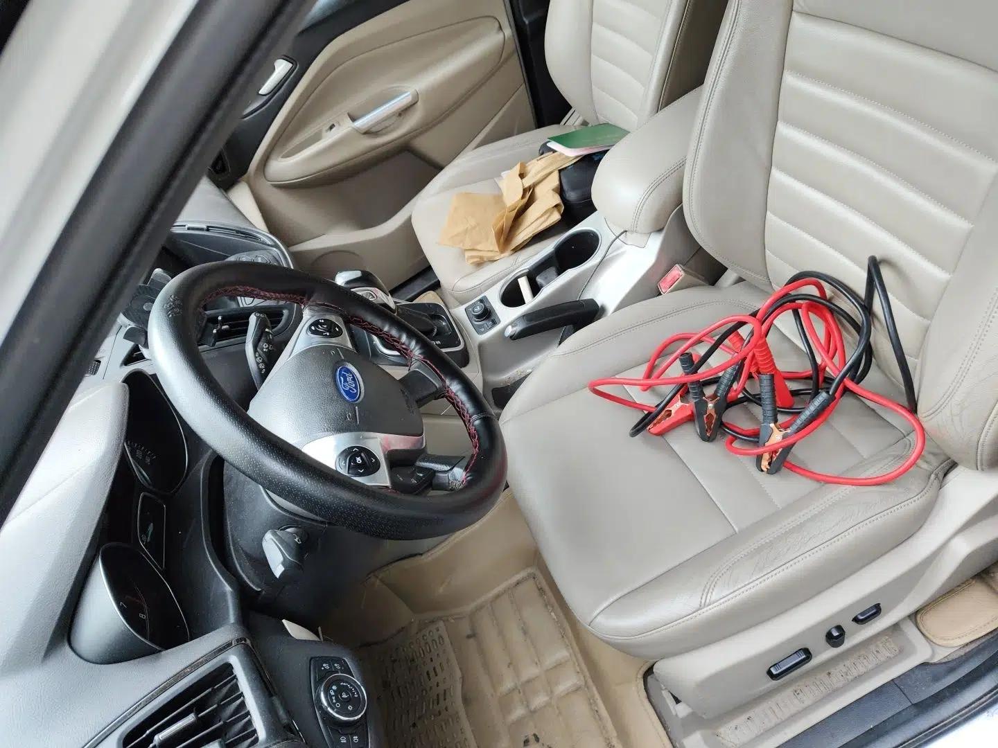 Ford Kuga 2013 1.6L GTDi 4x4 Elite Model — миниатюра 15