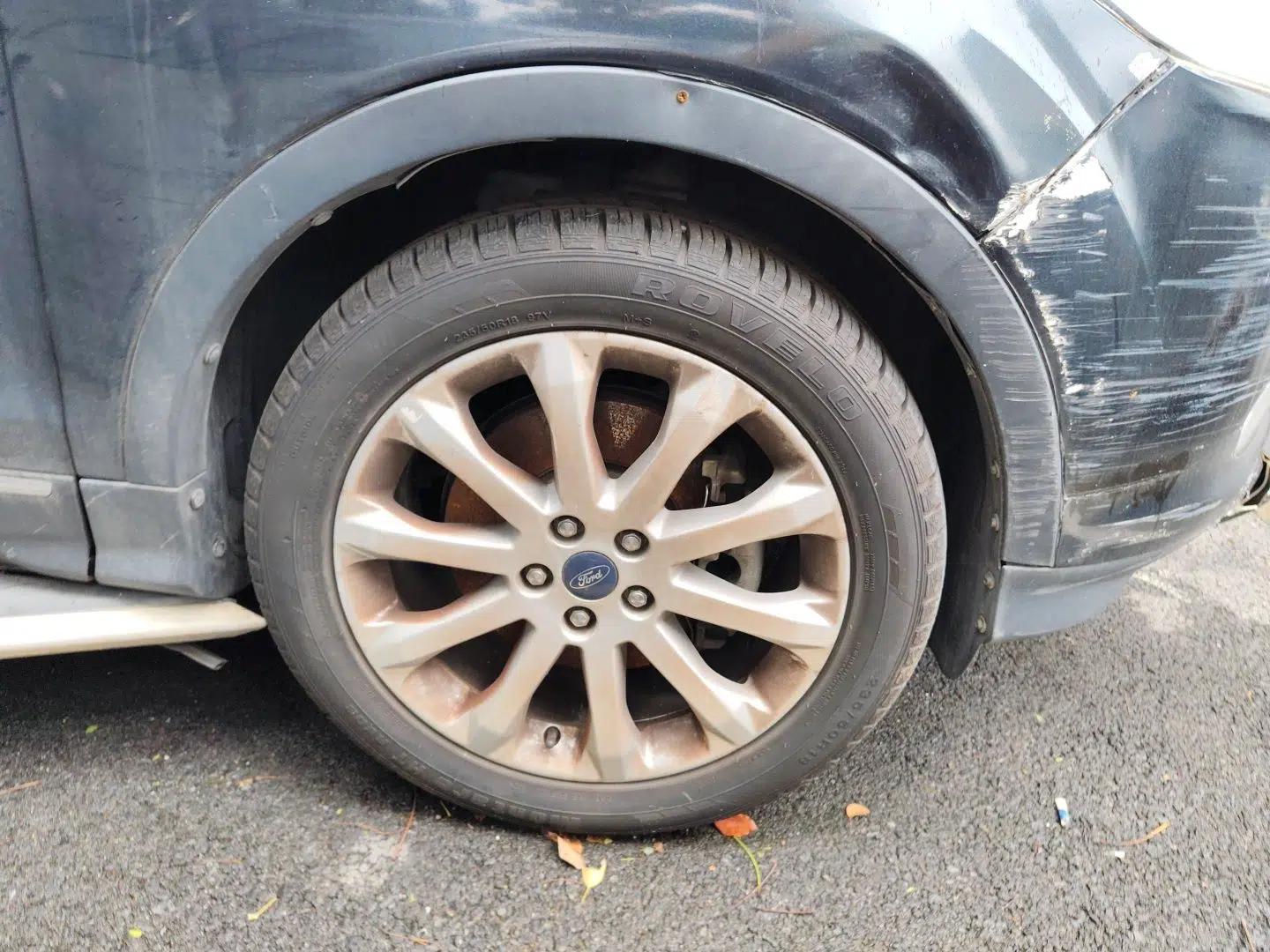 Ford Kuga 2013 1.6L GTDi 4x4 Elite Model — миниатюра 8
