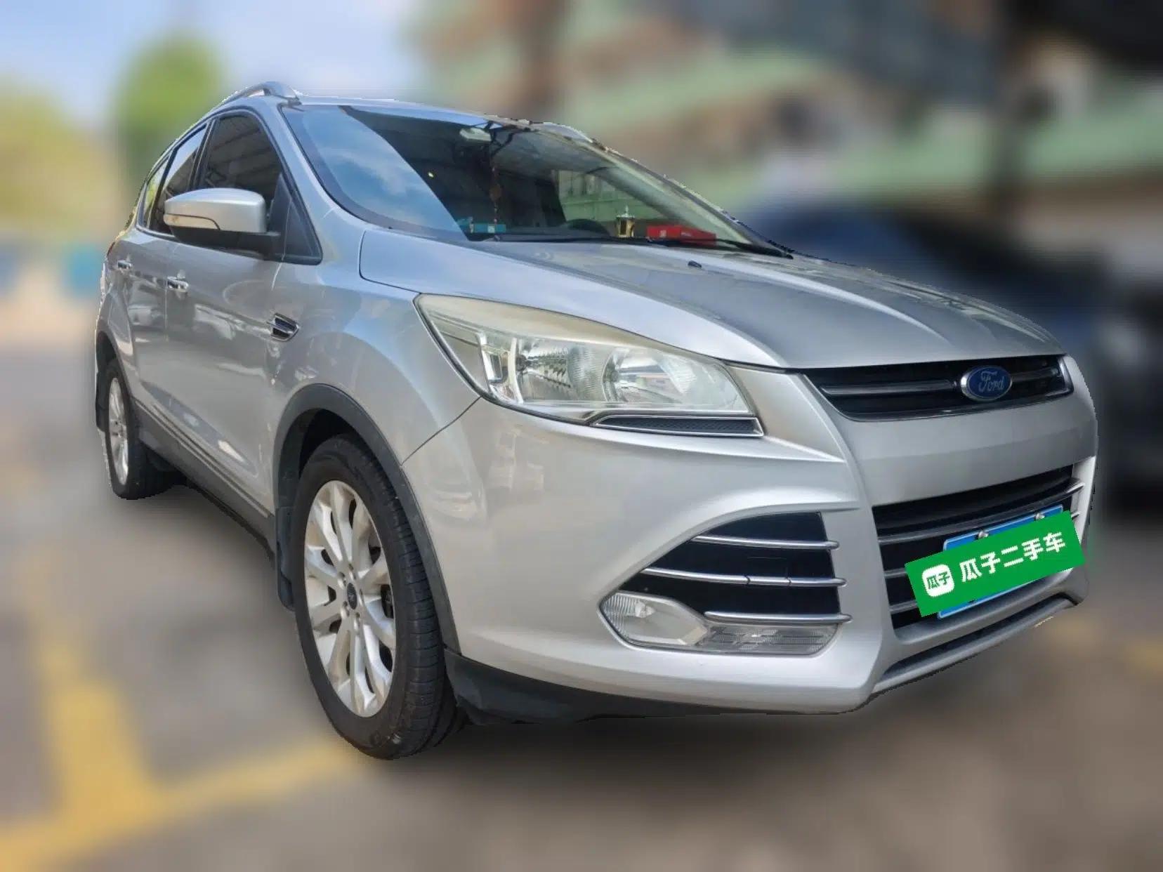 Ford Kuga 2015 1.5L GTDi Four-Wheel-Drive Elite Model — миниатюра 3