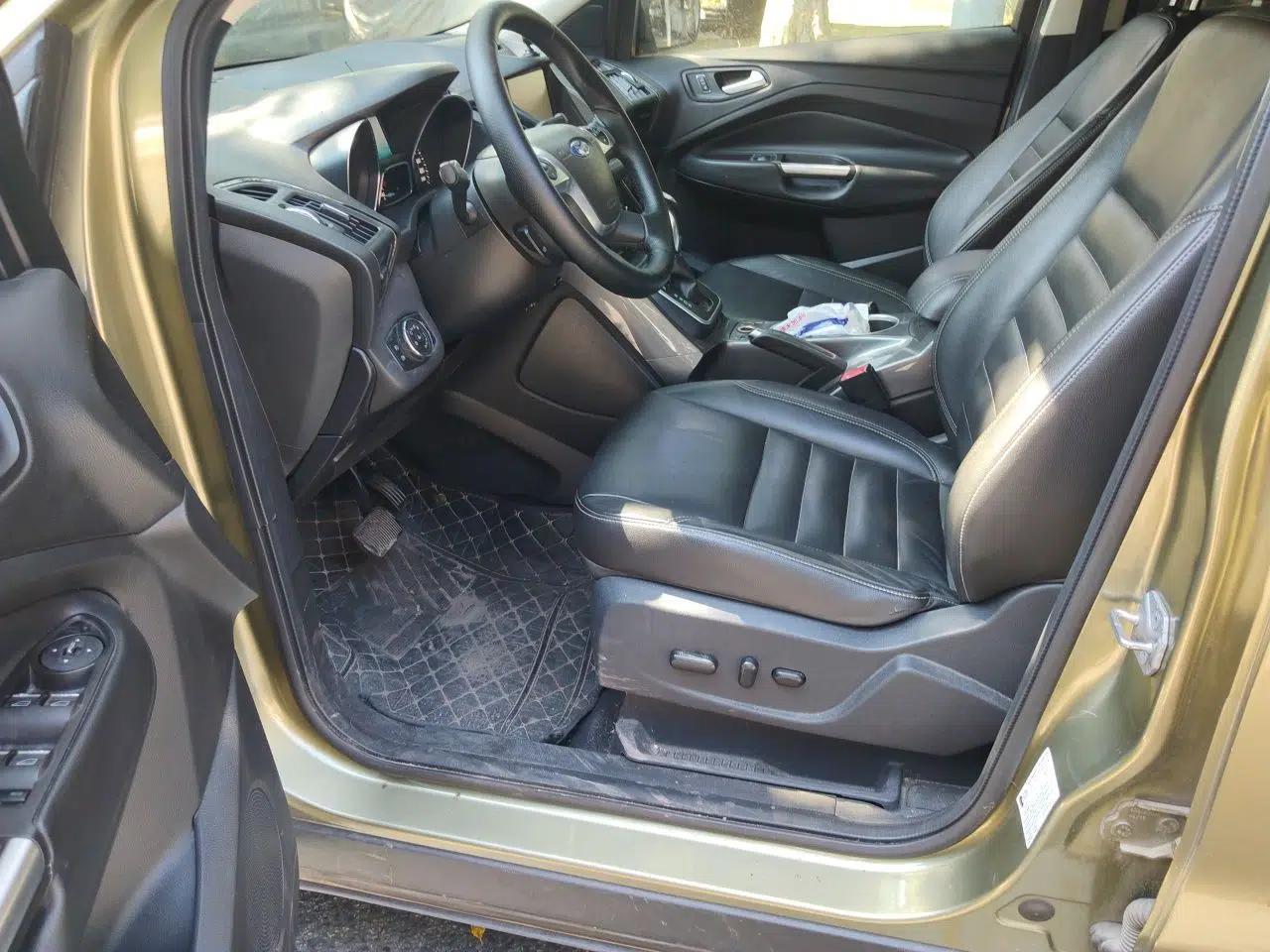Ford Kuga 2015 2.0L GTDi Four-Wheel Drive Elite Model — миниатюра 16