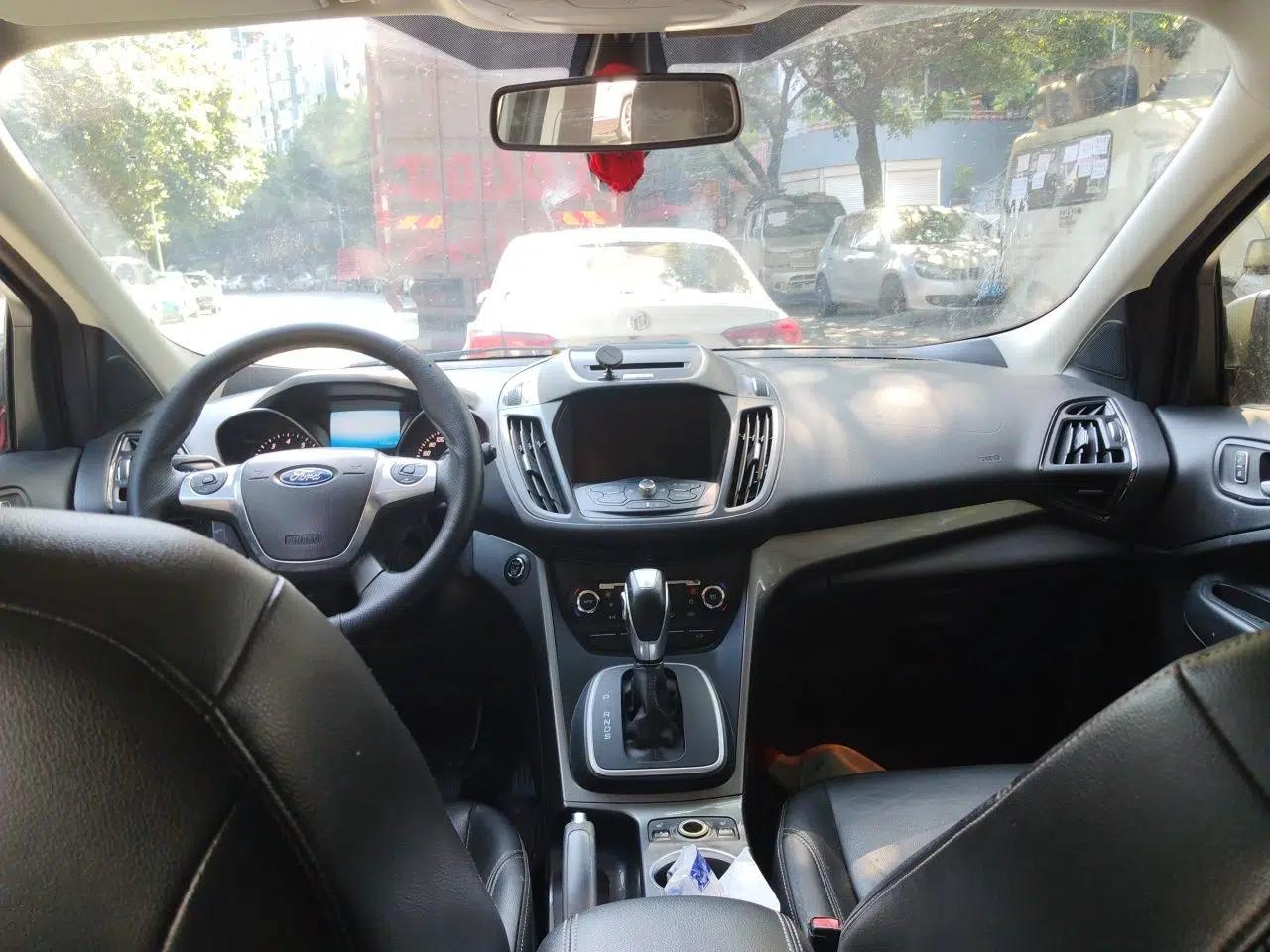 Ford Kuga 2015 2.0L GTDi Four-Wheel Drive Elite Model — миниатюра 18