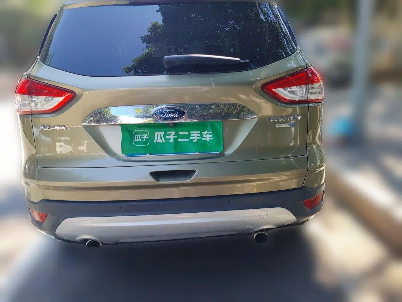 Ford Kuga 2015 2.0L GTDi Four-Wheel Drive Elite Model — миниатюра 5
