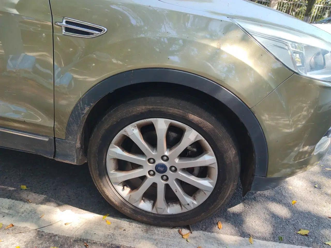 Ford Kuga 2015 2.0L GTDi Four-Wheel Drive Elite Model — миниатюра 8