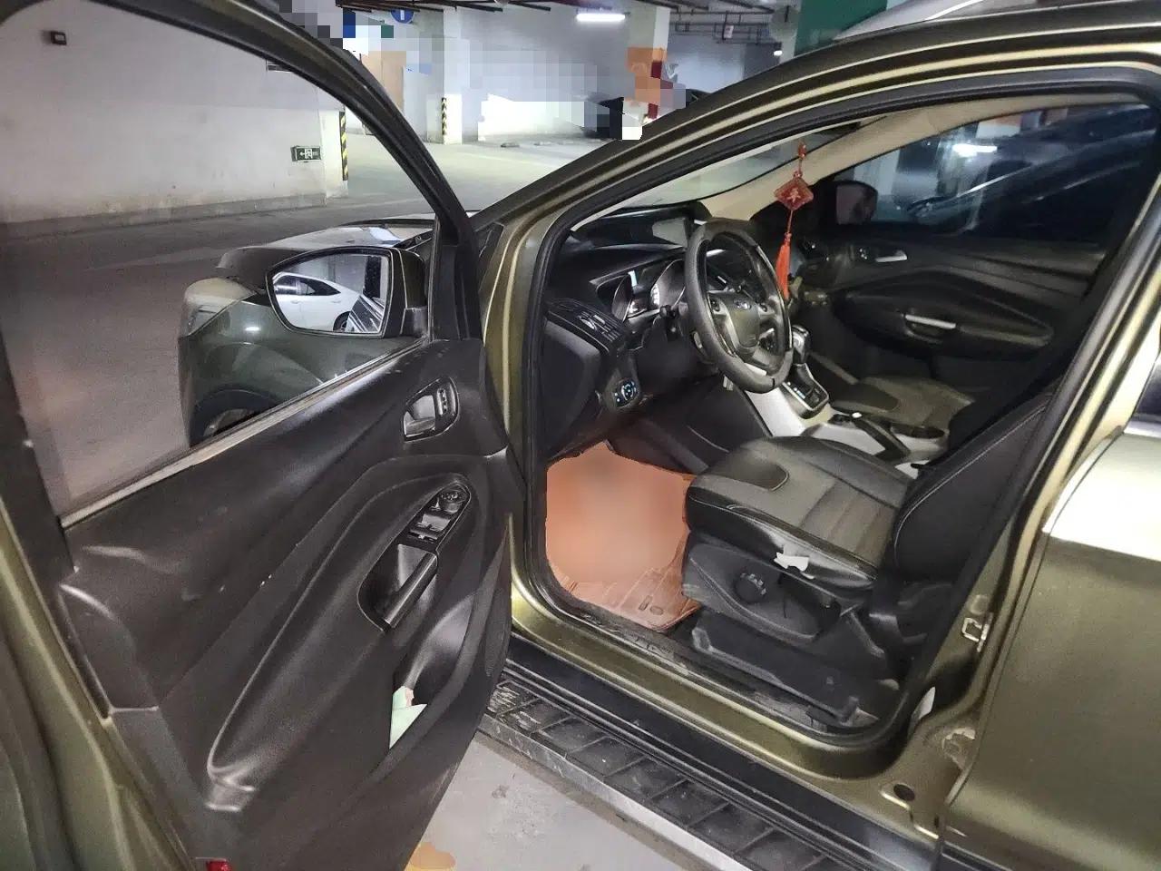 Ford Kuga 2013 1.6L GTDi Two-Wheel-Drive Trend Model — миниатюра 16