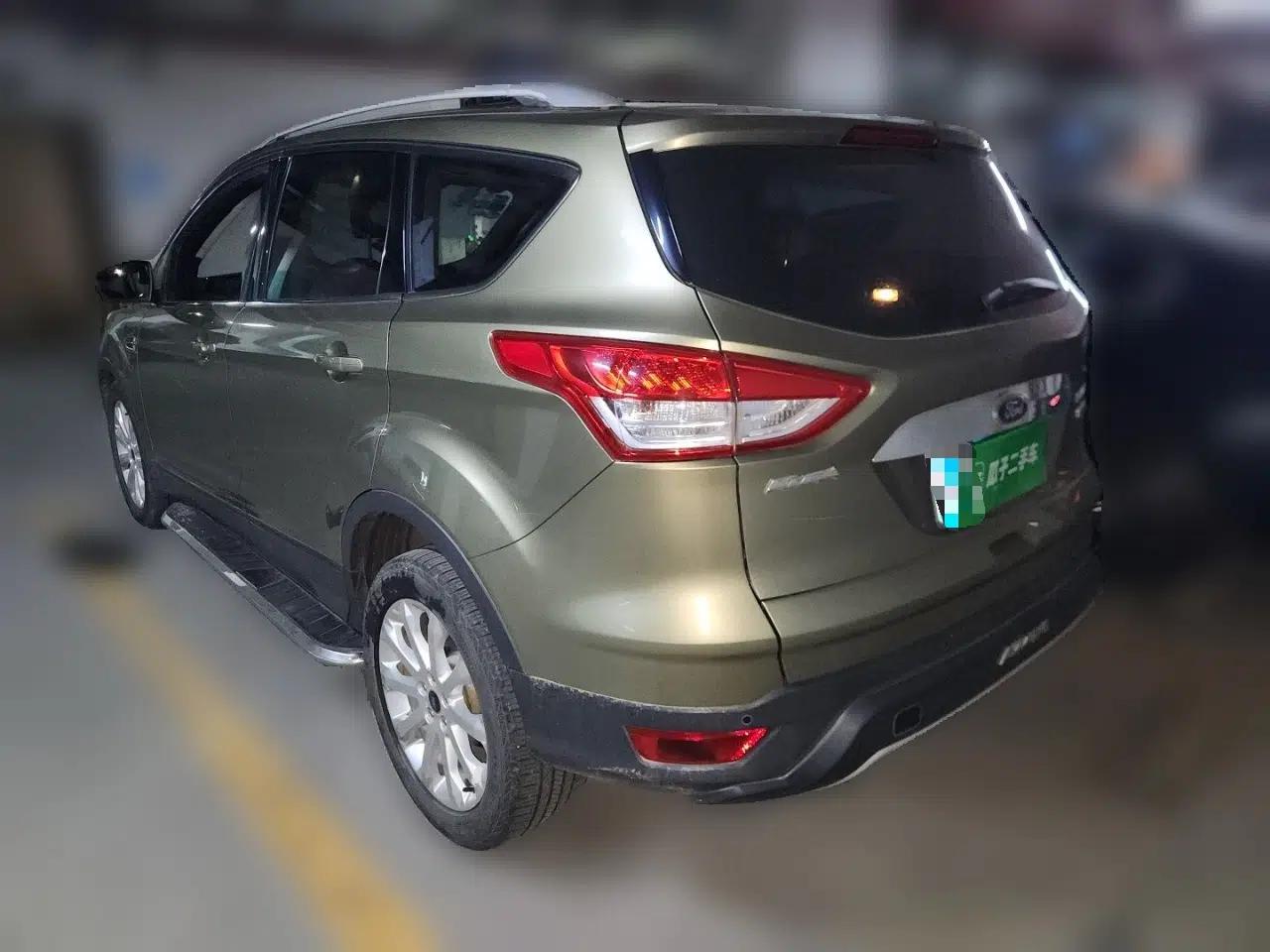 Ford Kuga 2013 1.6L GTDi Two-Wheel-Drive Trend Model — миниатюра 4