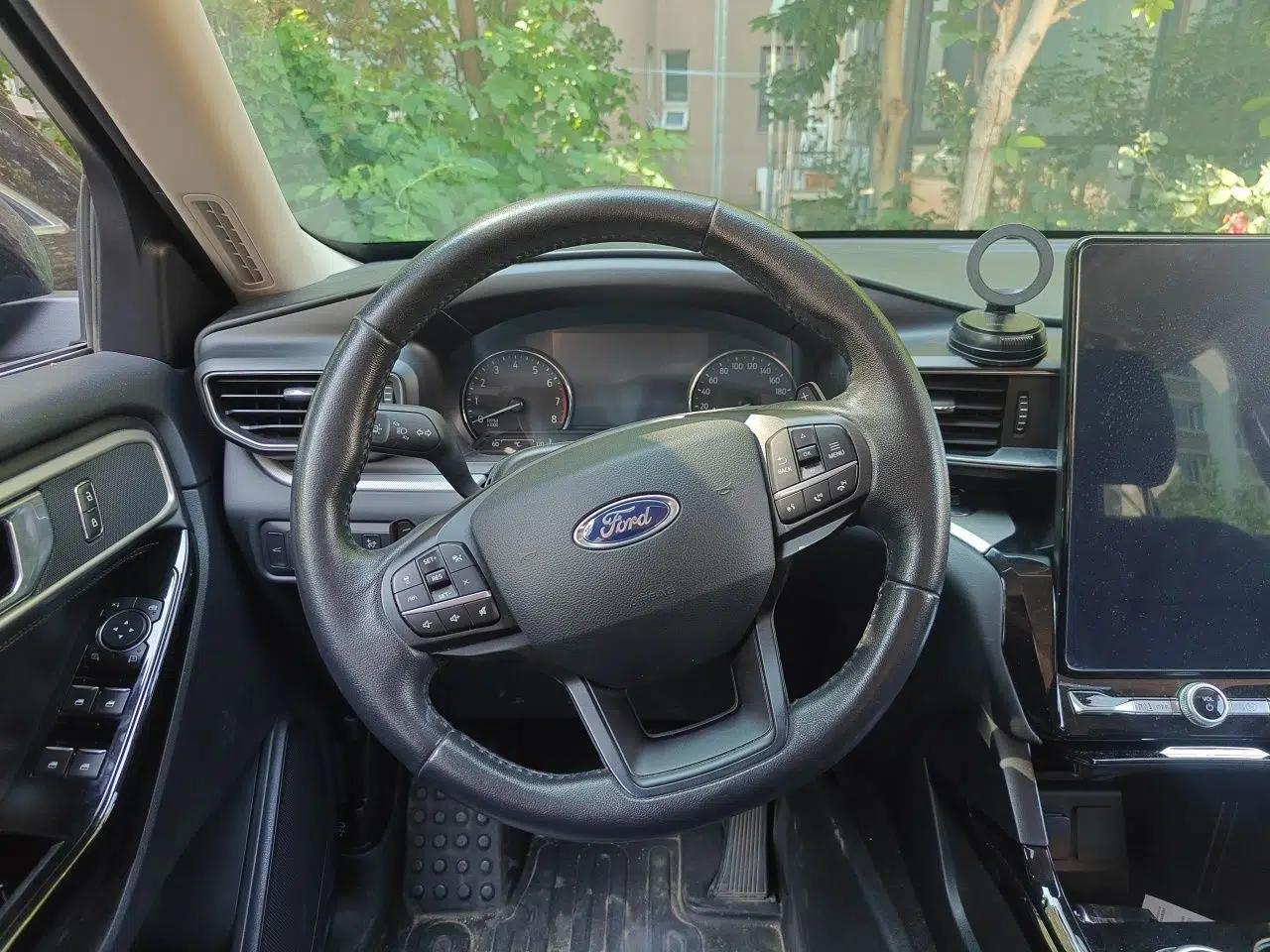 Ford Explorer 2020 EcoBoost 285 Rear-Drive Trend Edition 7-Seater — миниатюра 9
