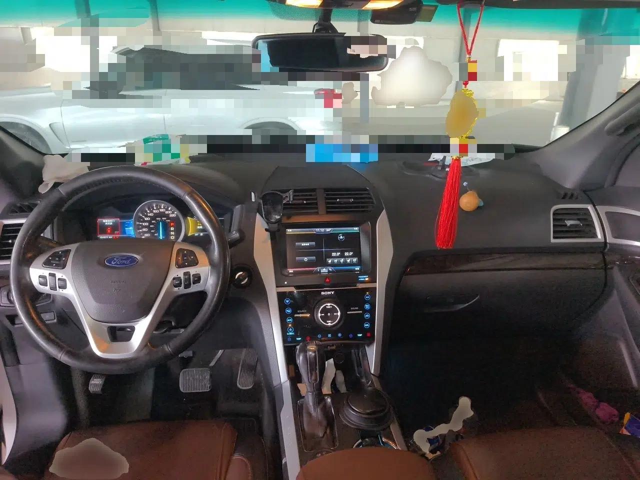 Ford Explorer 2013 3.5L Deluxe Model — миниатюра 9