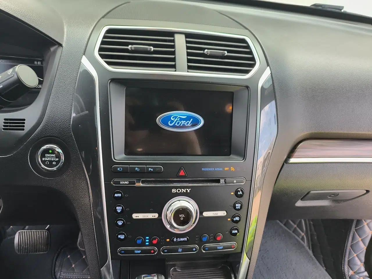 Ford Explorer 2017 3.5T Elite Edition — миниатюра 13