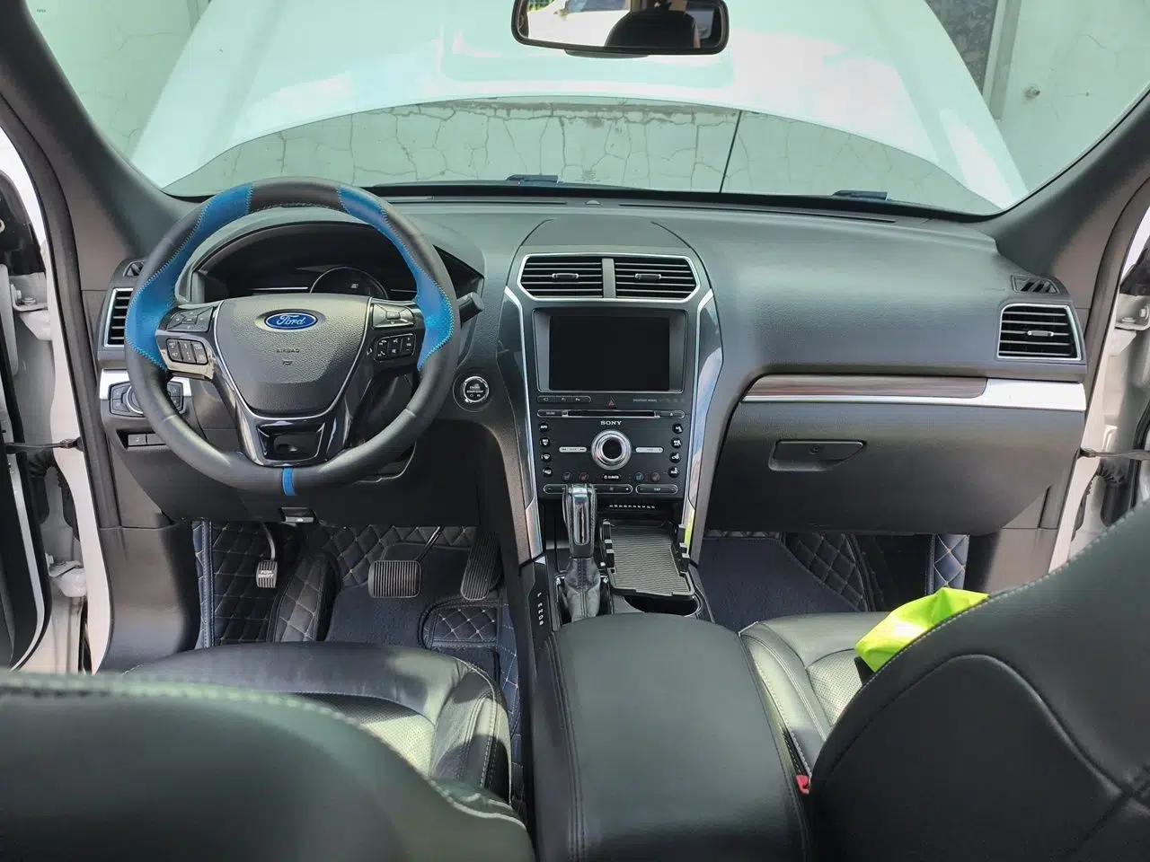 Ford Explorer 2017 3.5T Elite Edition — миниатюра 9