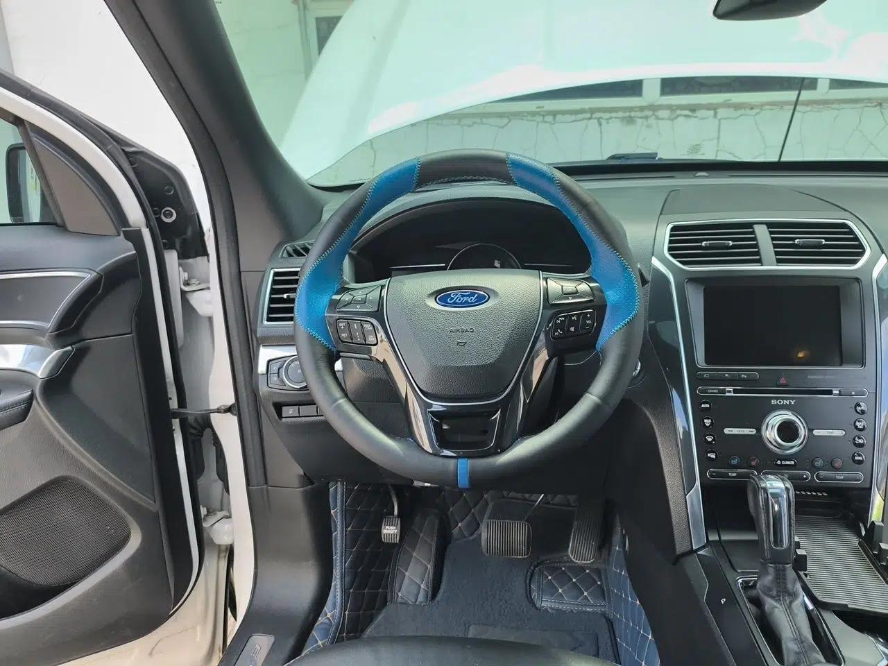 Ford Explorer 2017 3.5T Elite Edition — миниатюра 10