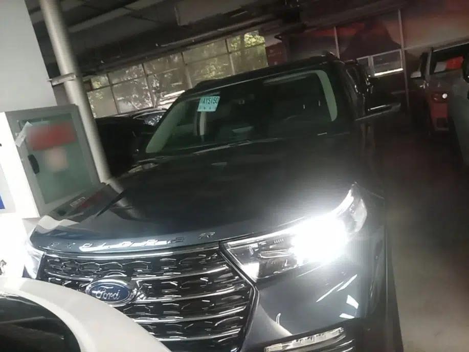 Ford Explorer 2020 EcoBoost 285 Rear-Drive Trend Edition 7-Seater — миниатюра 2