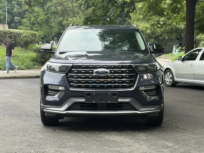 Ford Explorer 2020 EcoBoost 285 Rear-Drive Trend Edition 7-Seater — миниатюра 13