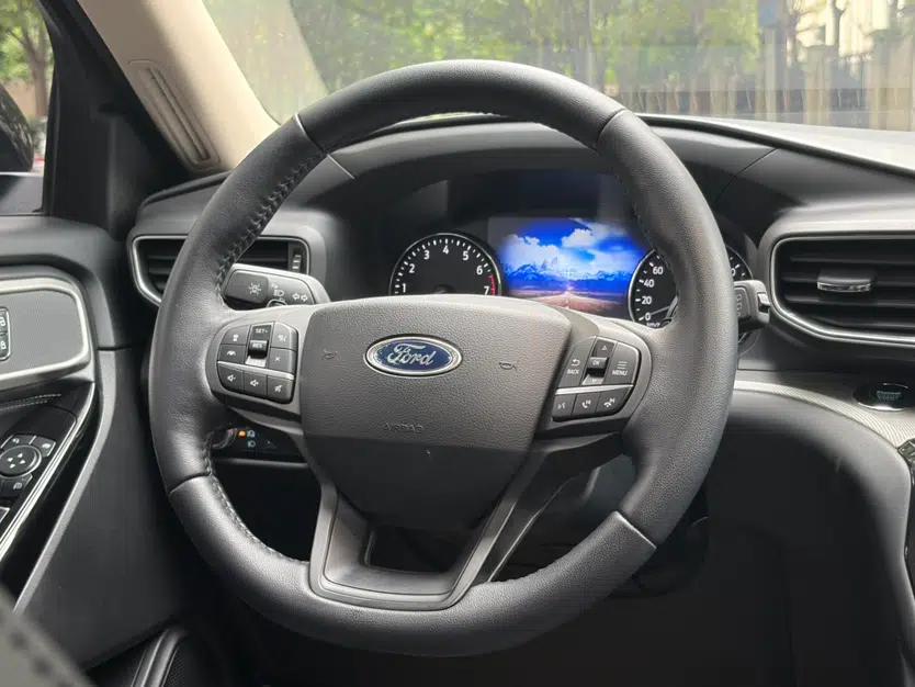 Ford Explorer 2020 EcoBoost 285 Rear-Drive Trend Edition 7-Seater — миниатюра 19