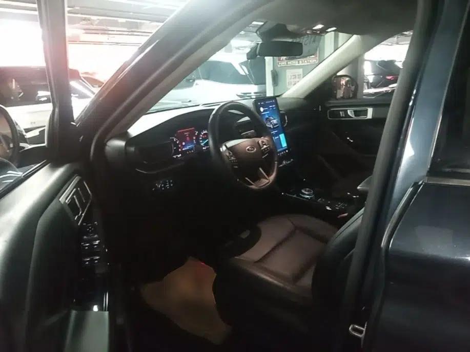 Ford Explorer 2020 EcoBoost 285 Rear-Drive Trend Edition 7-Seater — миниатюра 24