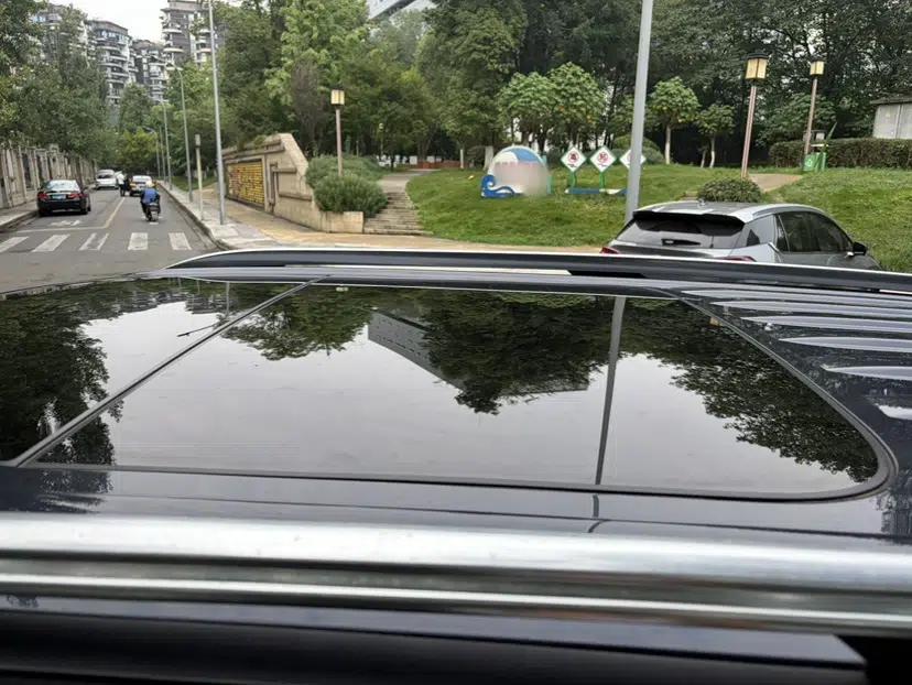 Ford Explorer 2020 EcoBoost 285 Rear-Drive Trend Edition 7-Seater — миниатюра 7