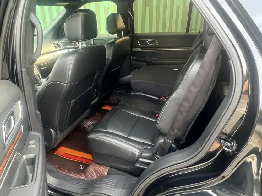 Ford Explorer 2017 2.3T Elite Edition — миниатюра 10