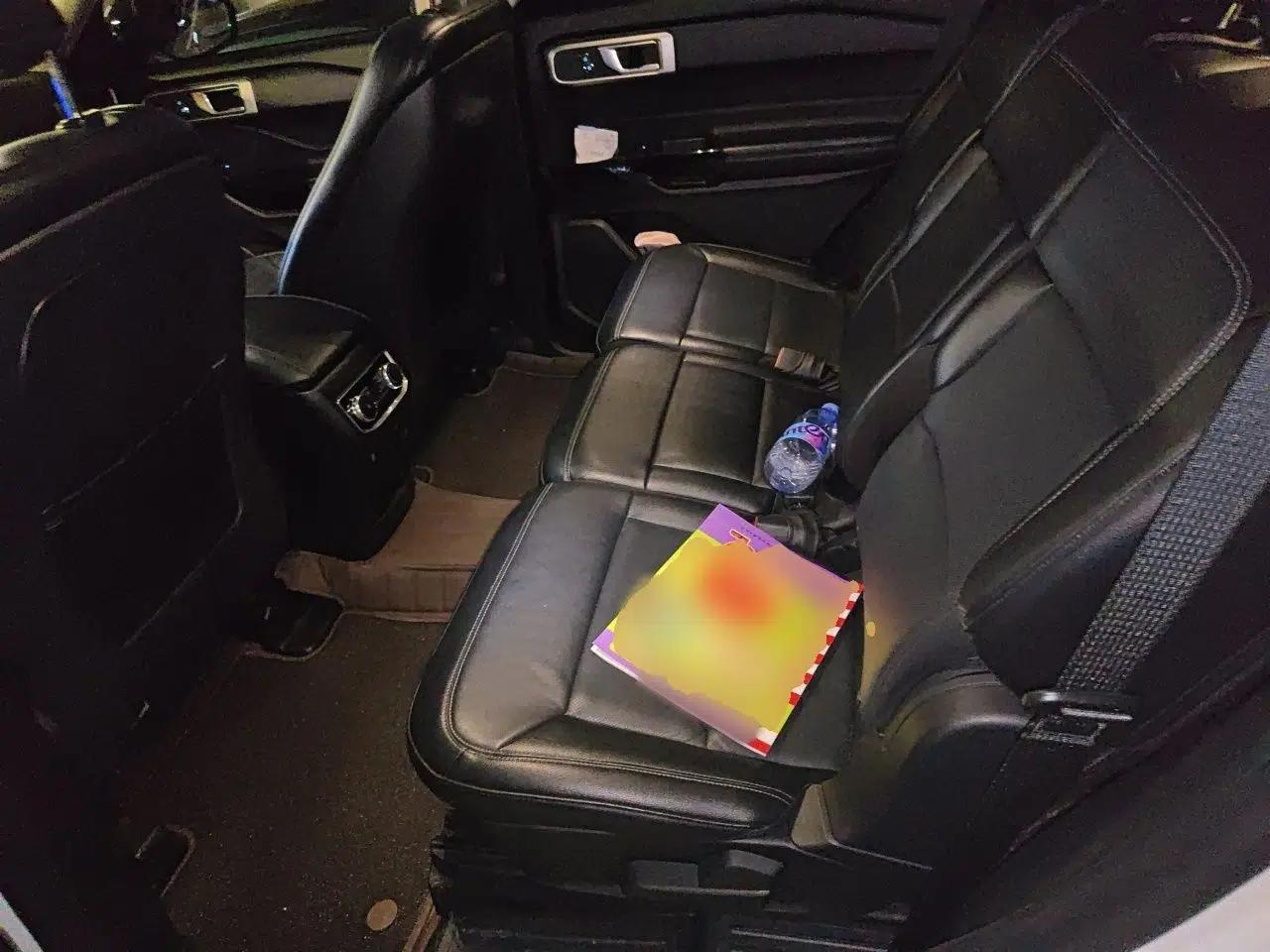 Ford Explorer 2020 EcoBoost 285 4x4 Trend Edition 7-Seater — миниатюра 17