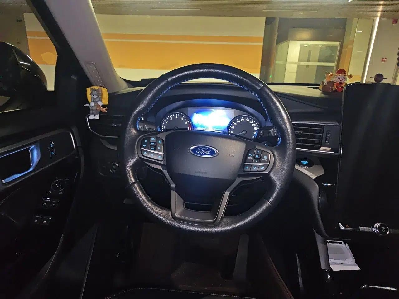 Ford Explorer 2020 EcoBoost 285 4x4 Trend Edition 7-Seater — миниатюра 10