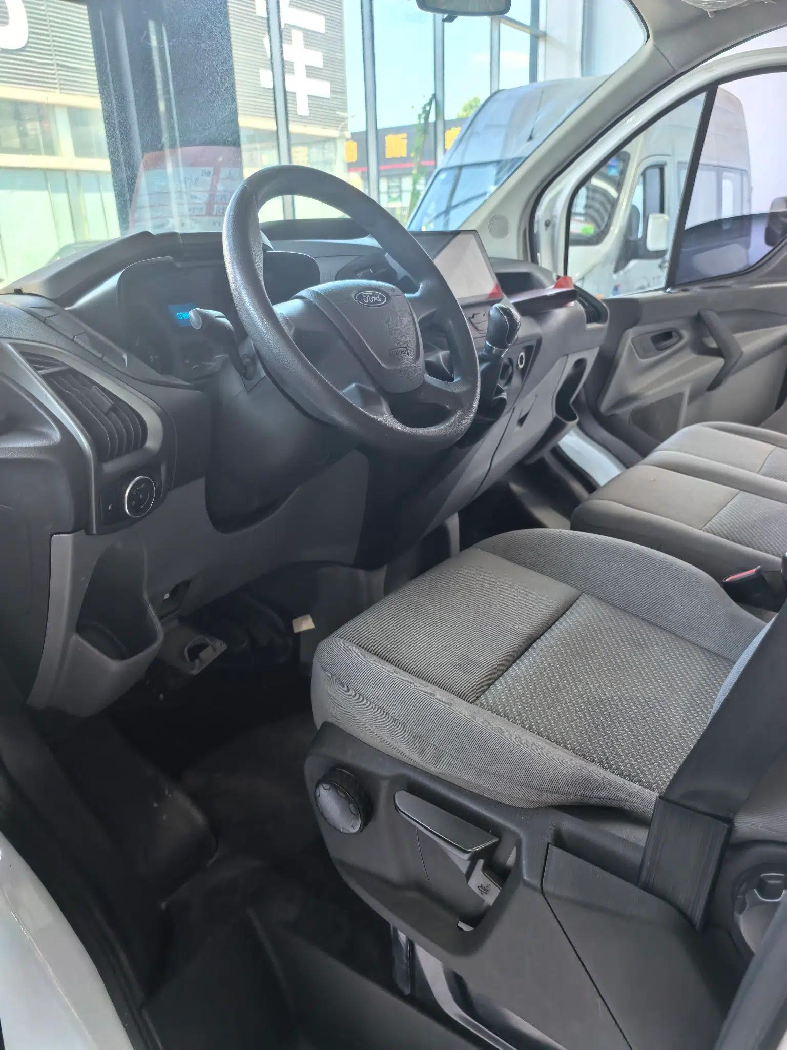 Ford Transit 2019 2.0T Diesel Multi-Purpose Commercial Vehicle Mid-Drive Mid-Roof 6-Seater China VI Standard — миниатюра 22