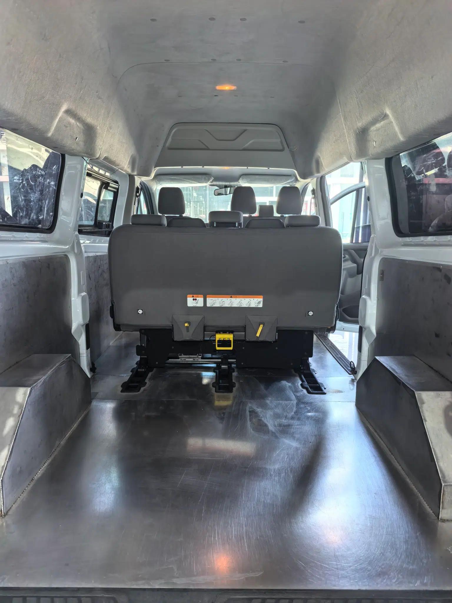 Ford Transit 2019 2.0T Diesel Multi-Purpose Commercial Vehicle Mid-Drive Mid-Roof 6-Seater China VI Standard — миниатюра 23