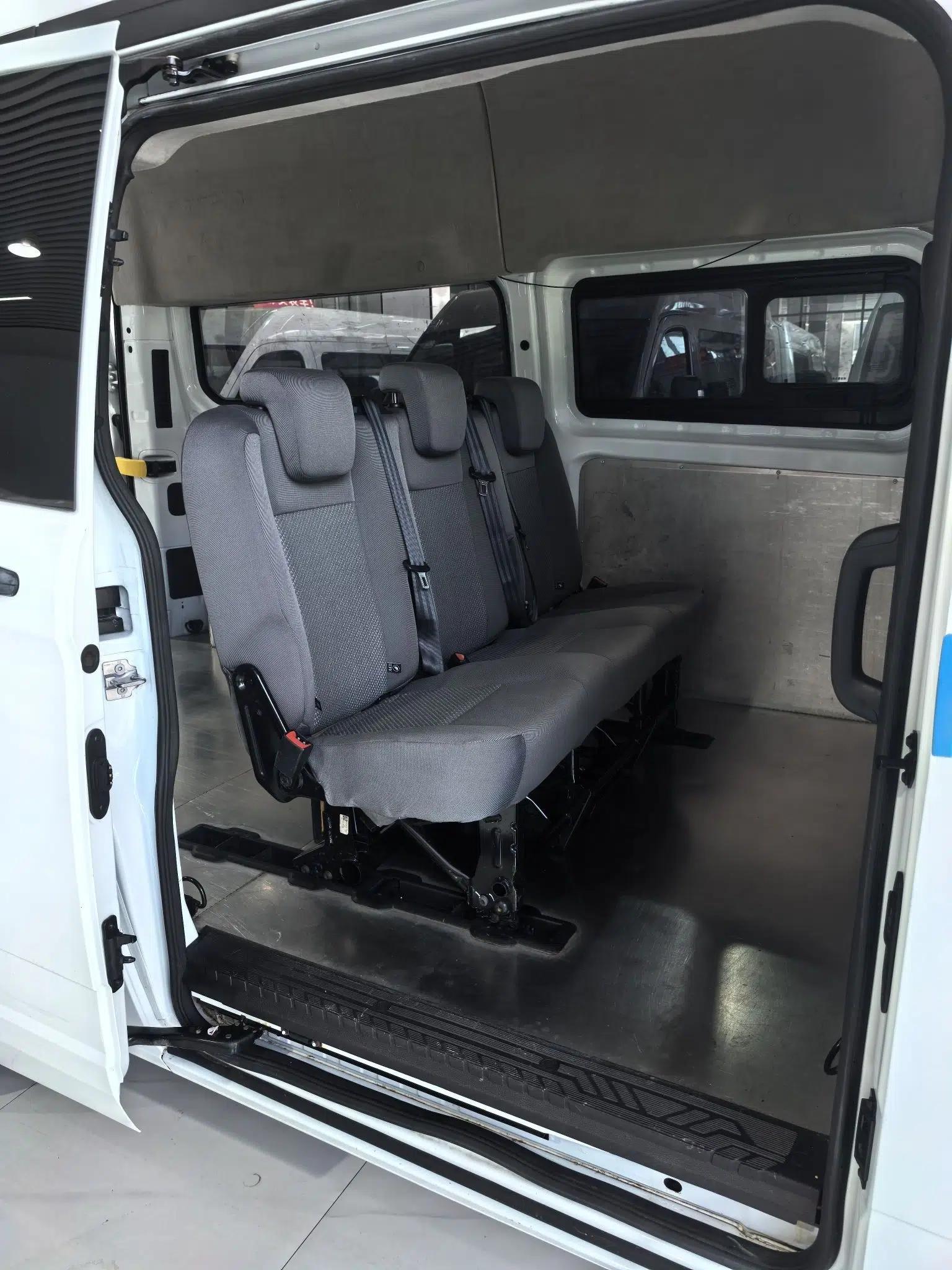 Ford Transit 2019 2.0T Diesel Multi-Purpose Commercial Vehicle Mid-Drive Mid-Roof 6-Seater China VI Standard — миниатюра 25