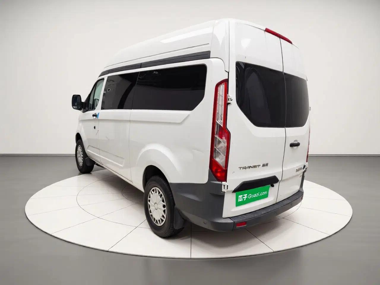 Ford Transit 2019 2.0T Diesel Multi-Purpose Commercial Vehicle Mid-Drive Mid-Roof 6-Seater China VI Standard — миниатюра 4