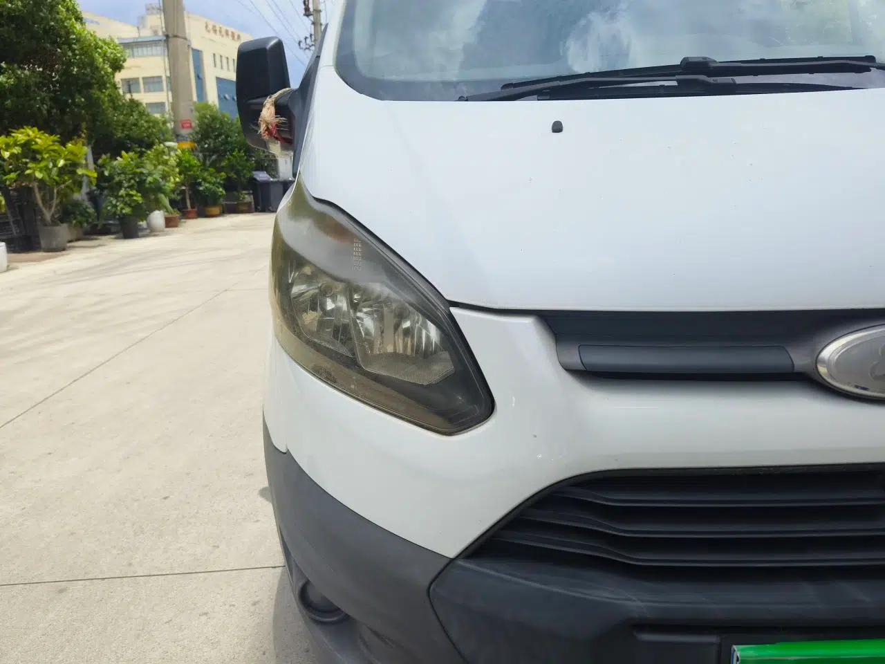 Ford Transit 2017 2.0T Diesel Multi-Function Commercial Vehicle Mid-Drive Mid-Roof China V Standard — миниатюра 7