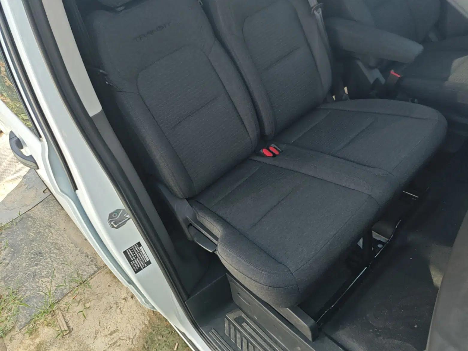 Ford Transit 2023 2.0T Diesel Manual Multifunction Commercial Vehicle Short Wheelbase Low Roof 5/6 Seats — миниатюра 19