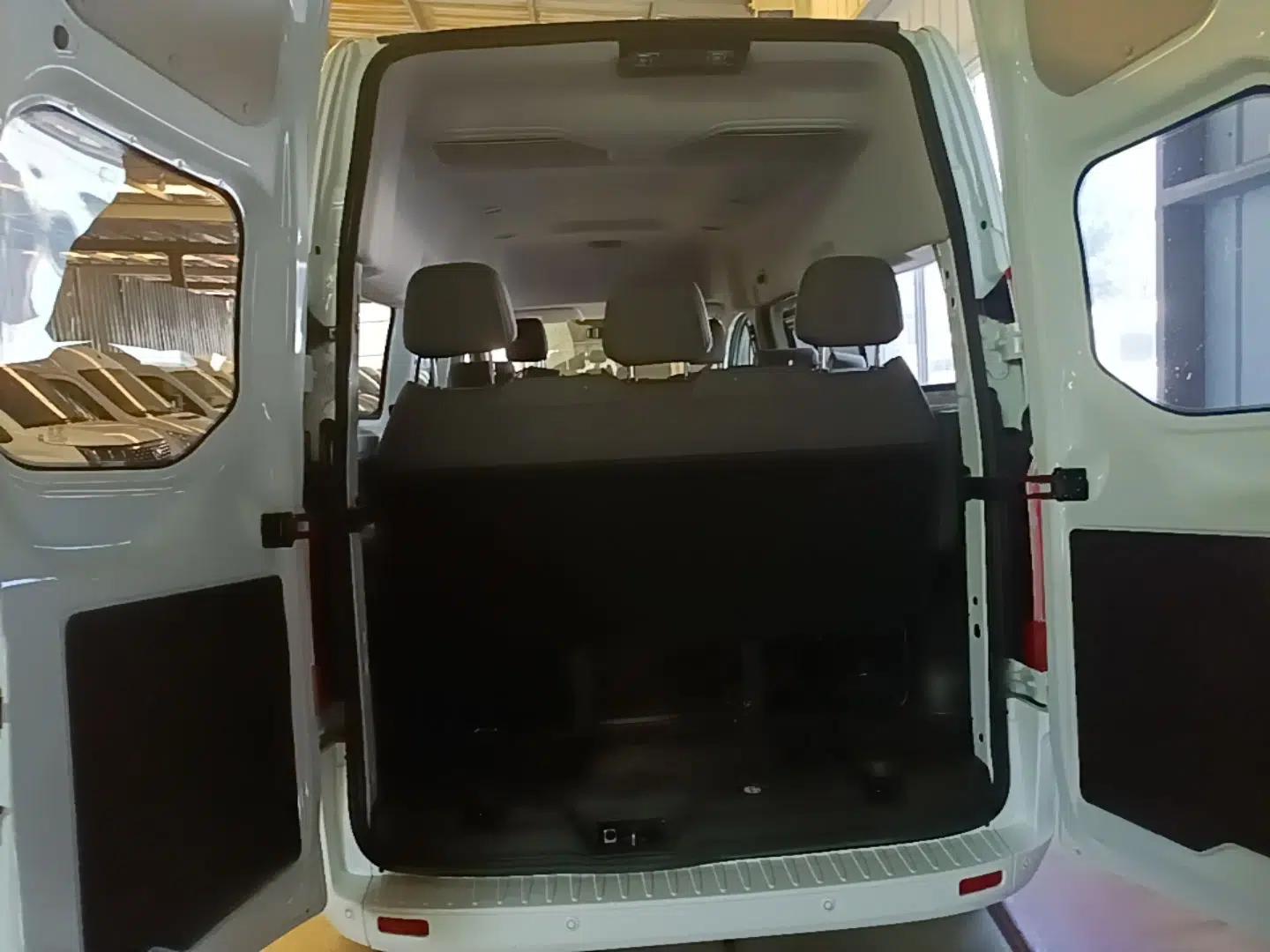 Ford Transit 2019 2.0T Diesel Commercial & Travel Mid-axle Mid-roof 9-Seater China VI — миниатюра 27