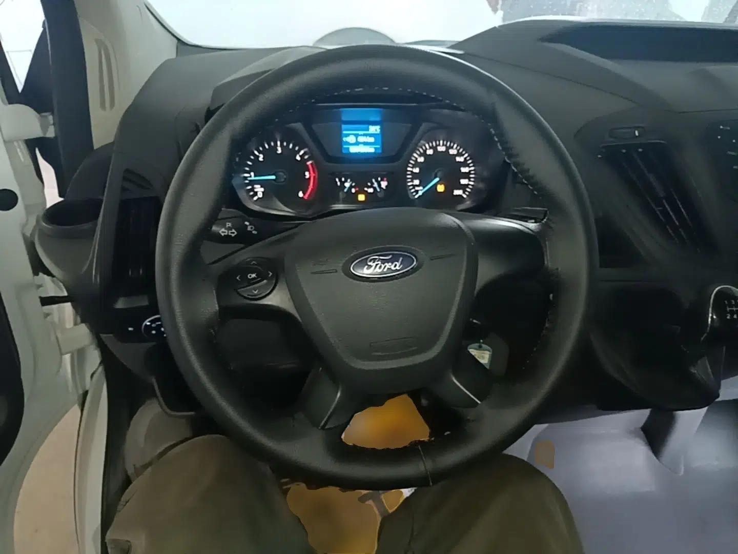 Ford Transit 2021 2.0T Diesel Manual Advanced Commercial Traveler Mid-Chassis Mid-Roof 9-Seater China VI — миниатюра 13